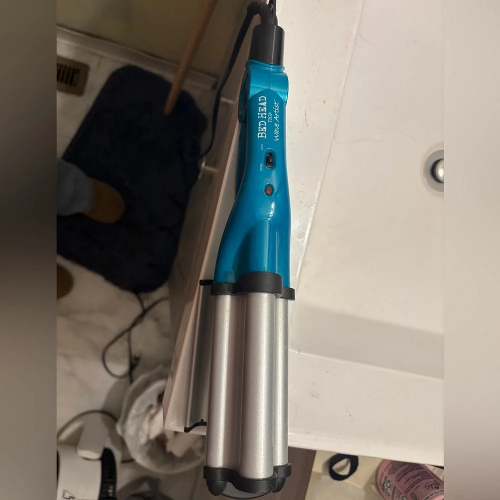 BedHead Wave Artist in Teal and Silver - Picture 3 of 4